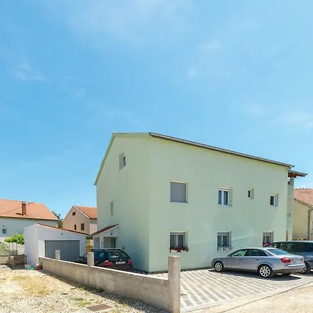Joso With Pool Pakoštane