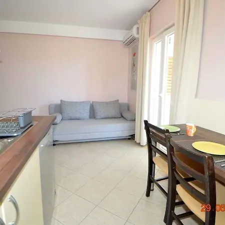 Apartamento Joso With Pool